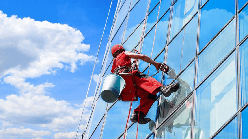 How to overcome window cleaning challenges in commercial areas