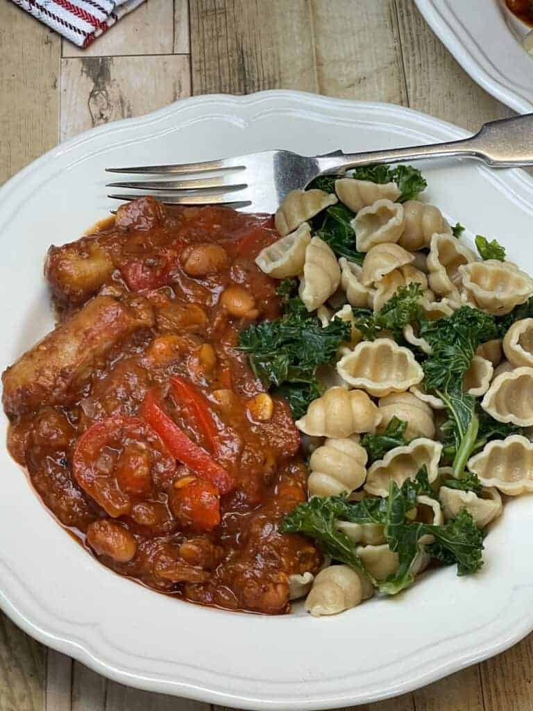 Vegan sausage pasta featured image.