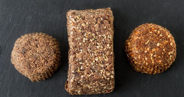 Image of pemmican sourced from Canva Premium.