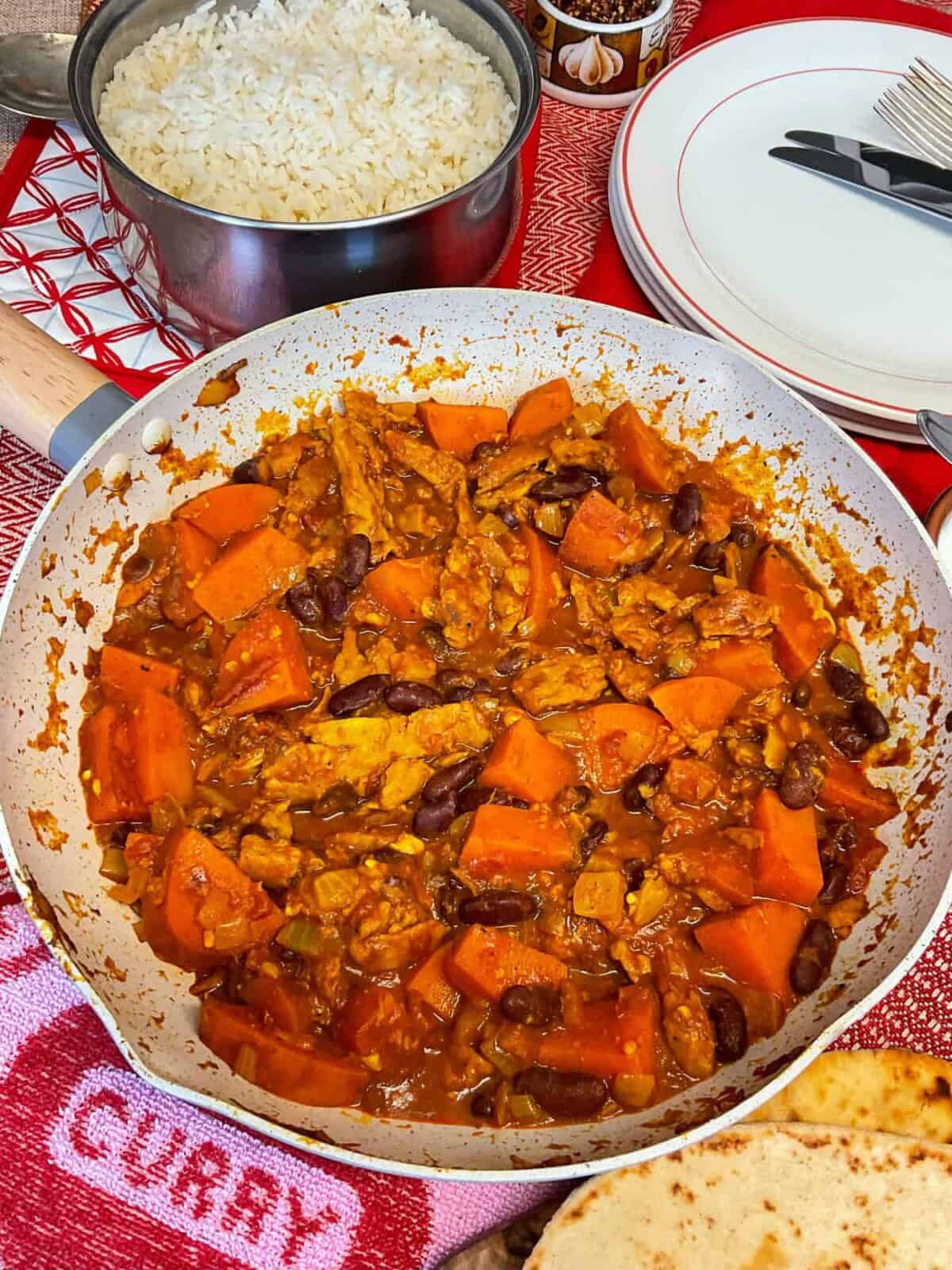 Vegan vindaloo featured image.