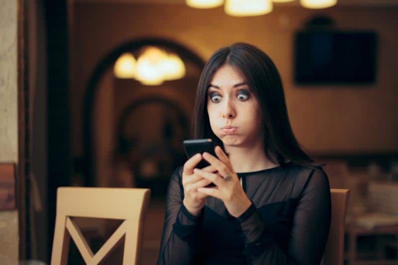 20 Safety Tips for Navigating Online Dating
