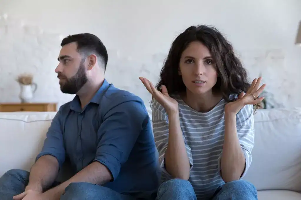 18 Signs You're Being Manipulated and How to Break Free