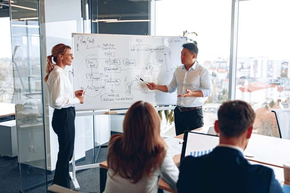 14 Tips for Balancing a High-Powered Career and Personal Relationships