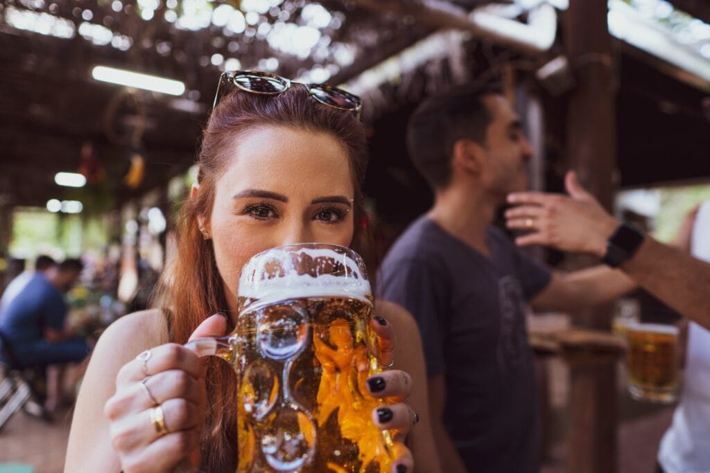 Flying Solo: 10 Tips for Enjoying Social Events When You're Single