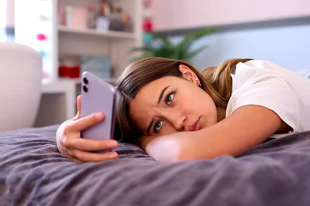 18 Tips for Overcoming Relationship Anxiety