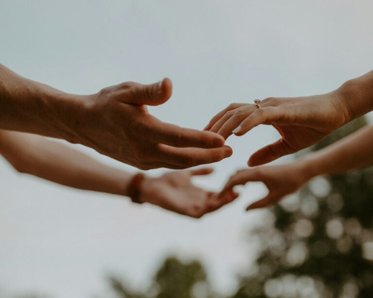 12 Tips for Overcoming the Fear of Intimacy in Relationships