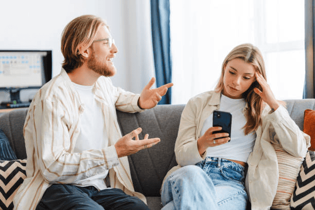 34 Red Flags You Should Never Ignore on the First Date
