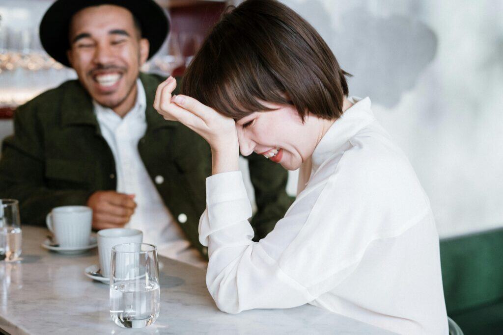 34 Red Flags You Should Never Ignore on the First Date
