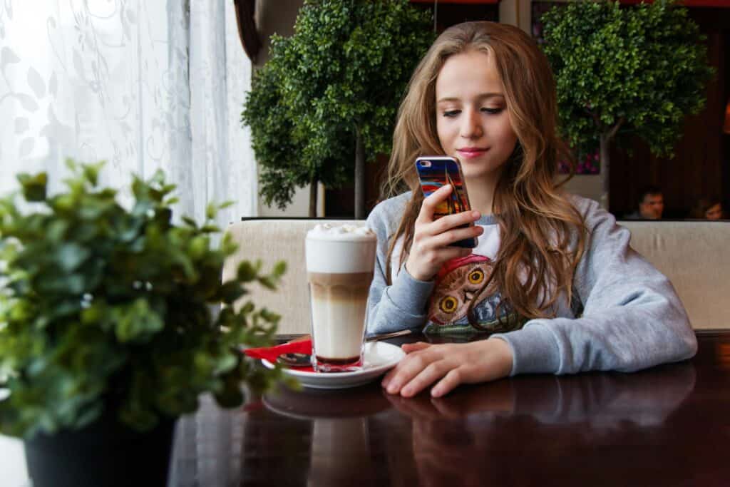 Feeling Lonely? 20 Ways to Overcome Loneliness After a Breakup