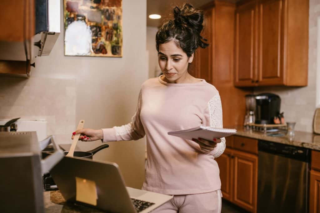 20 Tips for Making a Long-Distance Relationship Work