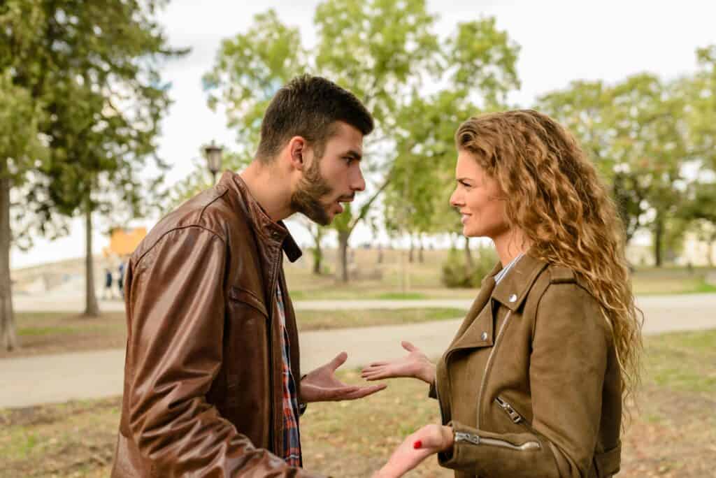 Top 30 Relationship Pitfalls to Dodge for Lasting Love