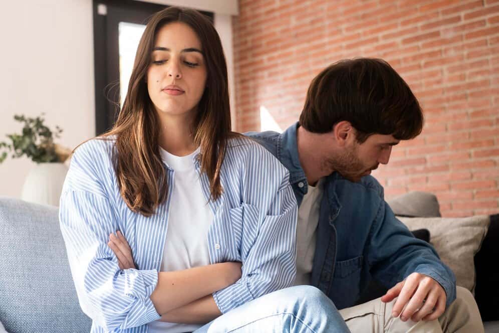 18 Tips for Overcoming Relationship Anxiety