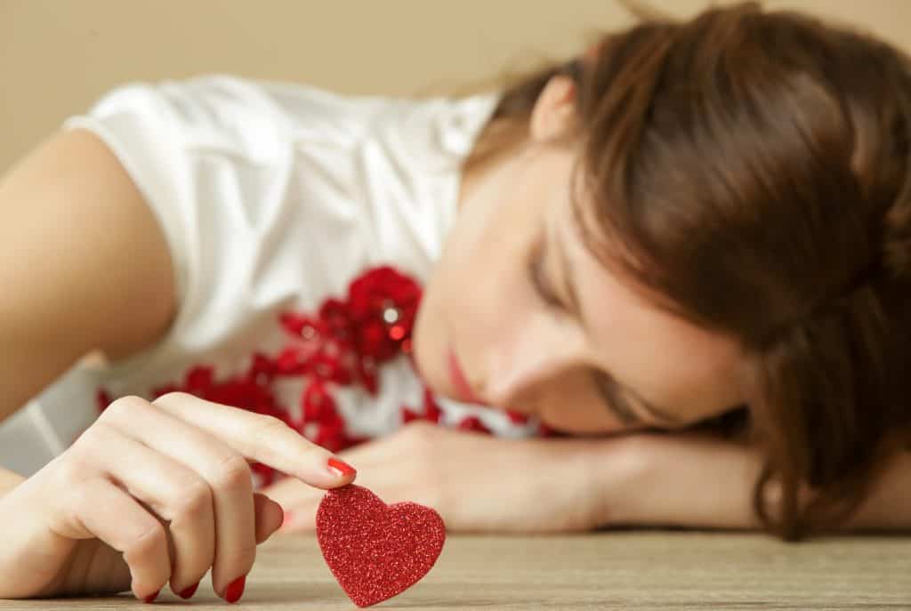 Feeling Lonely? 20 Ways to Overcome Loneliness After a Breakup