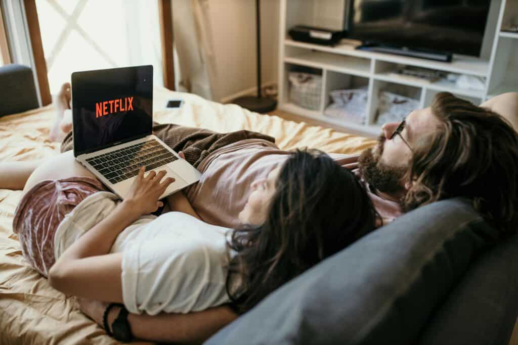 16 Signs of Emotional Intimacy in a Healthy Relationship
