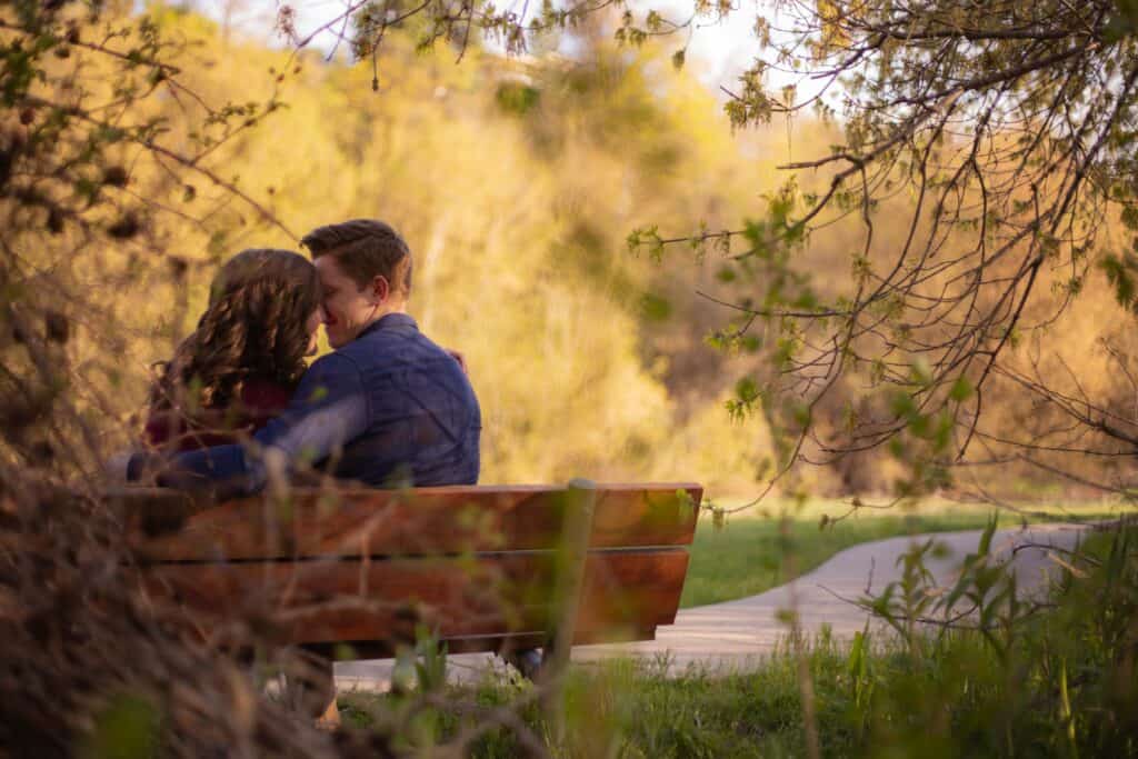 16 Signs of Emotional Intimacy in a Healthy Relationship