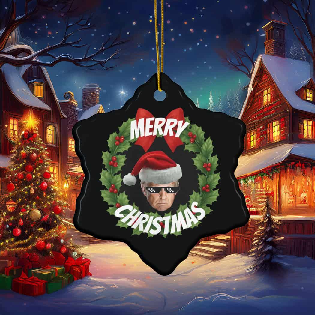 Funny Donald Trump Christmas Wreath Ornament Funny Donald Trump Christmas Wreath Ornament