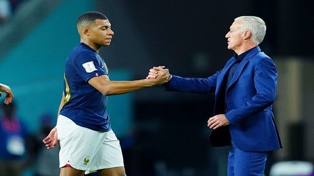 كيليان مبابي يعود إلى صفوف المنتخب الفرنسي بعد غياب ستة أشهر