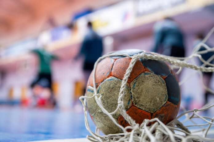 نصف نهائي كرة اليد: برنامج الذهاب وتاريخ الإياب