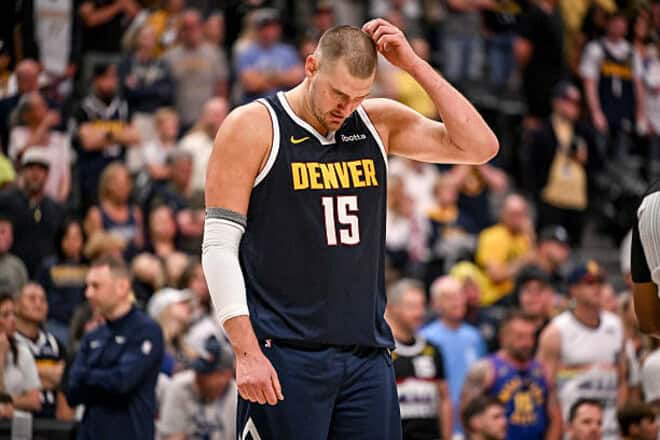 دنفر ناغتس يحقق أسوأ بداية في تاريخ بلاي أوف الـNBA