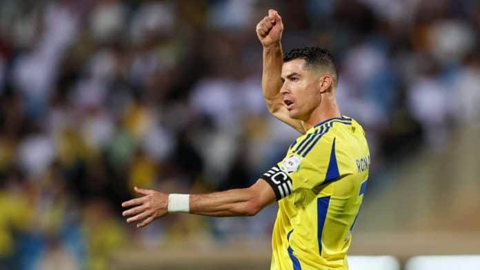 رونالدو يودع مدربه في النصر بعد عام واحد فقط