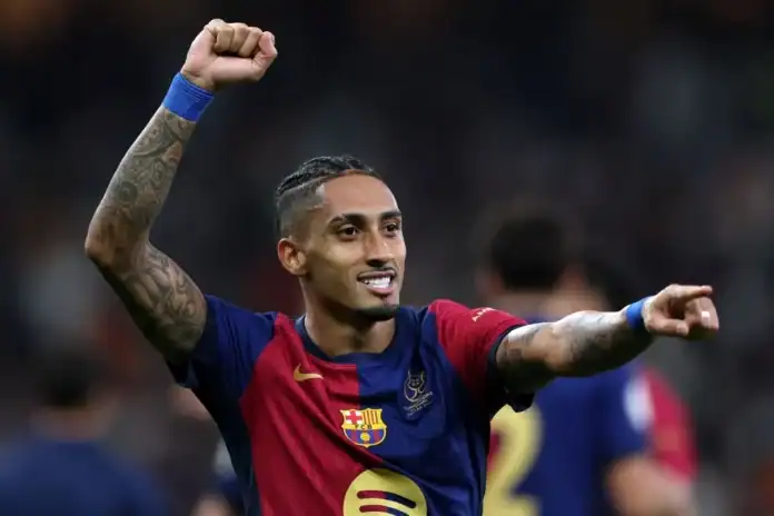 برشلونة يستعد للكلاسيكو: رافينيا جاهز لمواجهة ريال مدريد