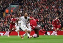 مانشستر يونايتد يهزم ليفربول 2-1 في أنفيلد بعد 9 سنوات