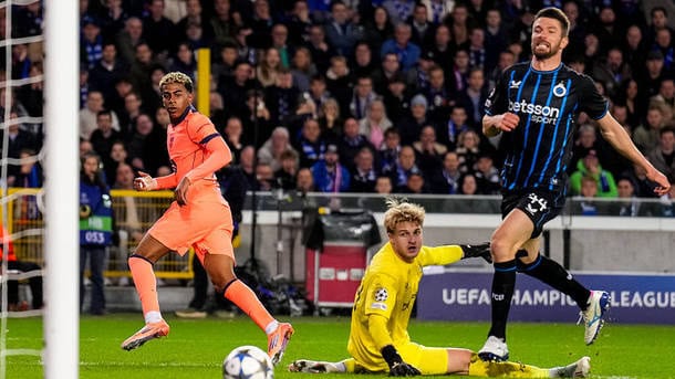 Club Brugge KV v FC Barcelona - UEFA Champions League 2025/26 League Phase MD4 يامال ينقذ برشلونة: تعادل 3-3 درامي أمام بروج – VAR يلغي هدف الفوز!