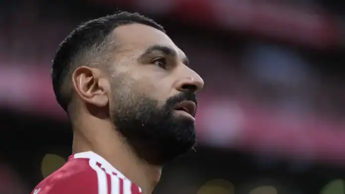 Liverpool's crisis escalates Salah excluded from Milan trip after angry comments أزمة ليفربول تتصاعد: استبعاد صلاح من رحلة ميلان بعد "تصريحات الغضب"