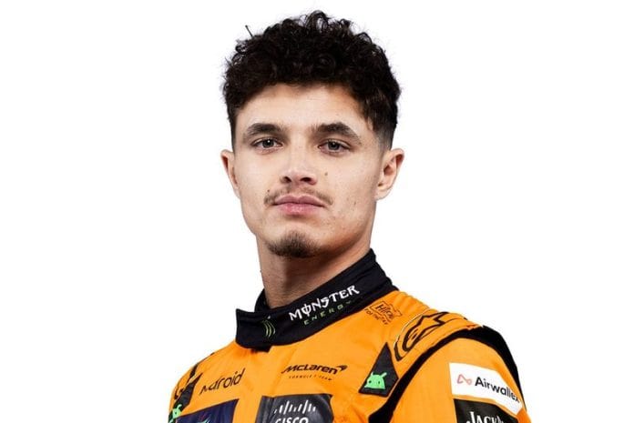 Tears of joy flooded Lando Norris after he was crowned world champion in Abu Dhabi. دموع الفرح تغمر لاندو نوريس بعد تتويجه بطلاً للعالم في أبوظبي