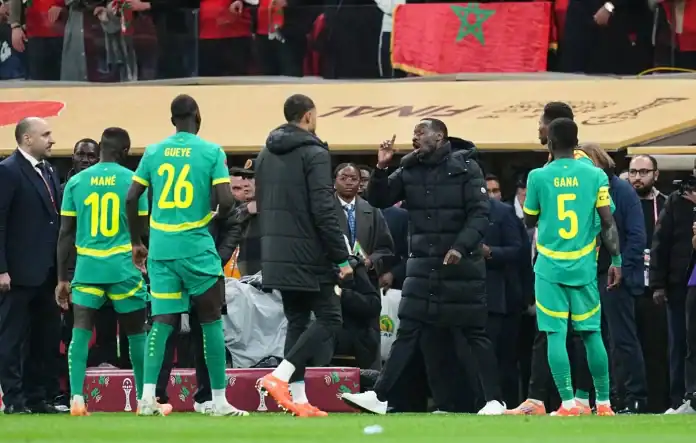 1444x920_18-janvier-2026-pape-thiaw-du-senegal-fait-un-geste-lors-de-la-finale-de-la-coupe-d-afrique-des-nations-2025-le-maroc-contre-le-senegal-au-stade-prince-moulay-abdellah-a-rabat-au-maroc-u المغرب يستأنف رسميًا لإقصاء السنغال من نهائي الكان