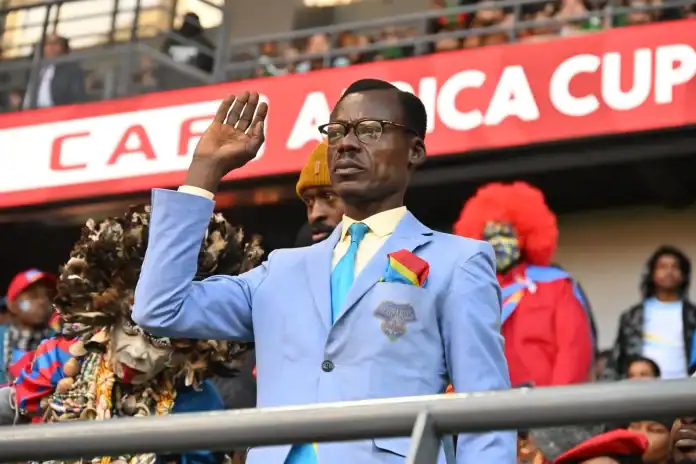 المشجع الكونغولي “لومومبا” يعود إلى الرباط لحضور نهائي كان 2025 بدعوة مغربية