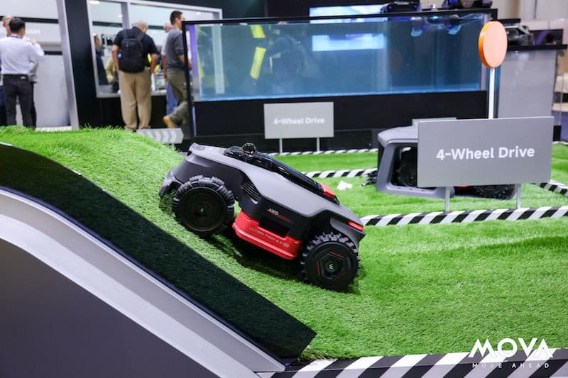 MOVA Lawn & Garden Technology, robots tondeuses