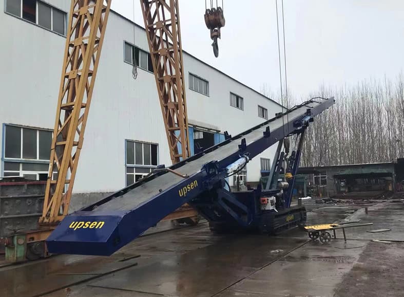 UPSEN USA-65TD utd65 mobile conveyor stockpiling aggregate material.