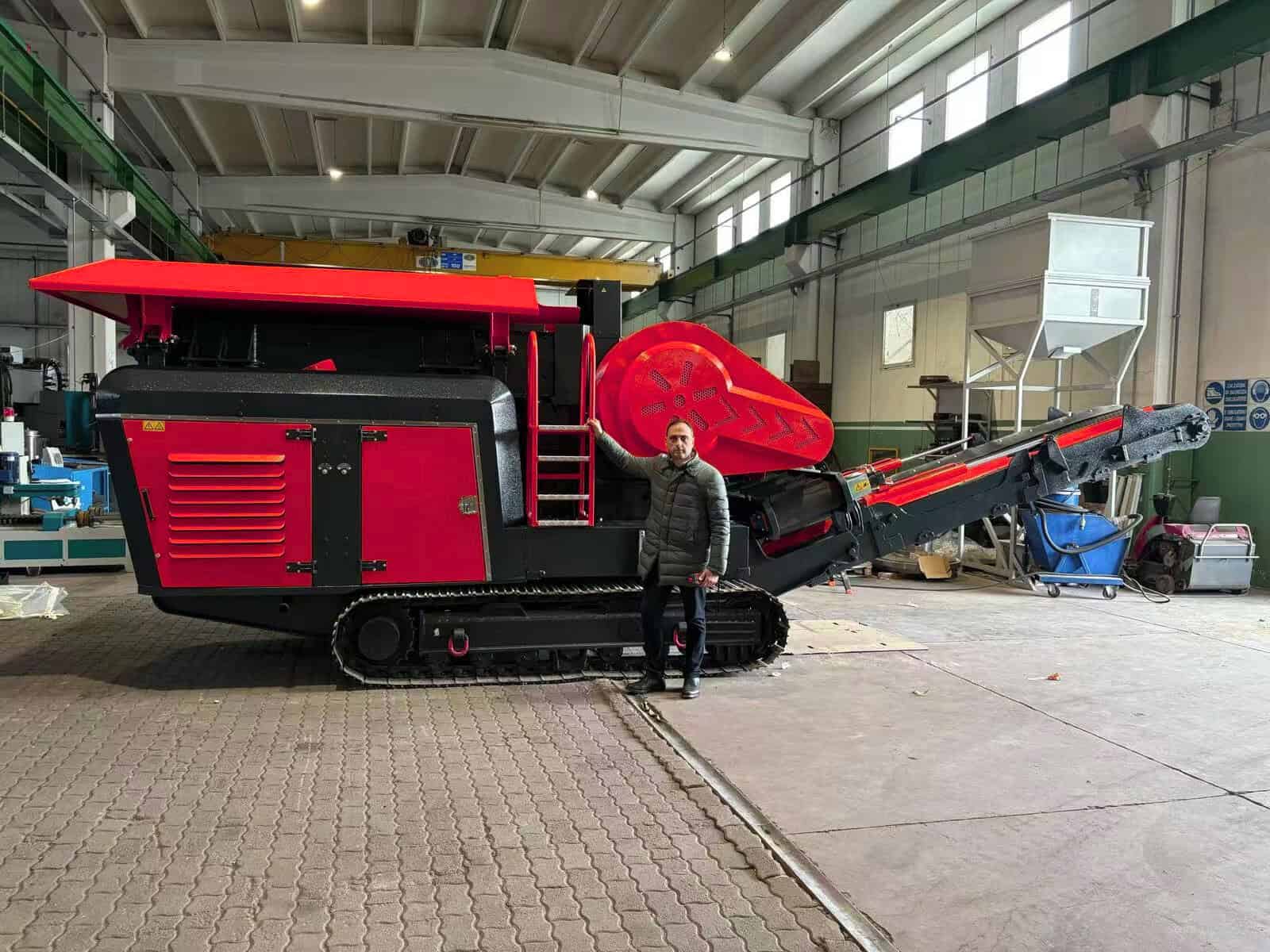 USA-704JC Mobile Jaw Crusher - Image 2