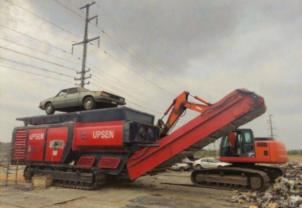 UPSEN USA-950MS-E ums950 mobile waste shredder processing materials.