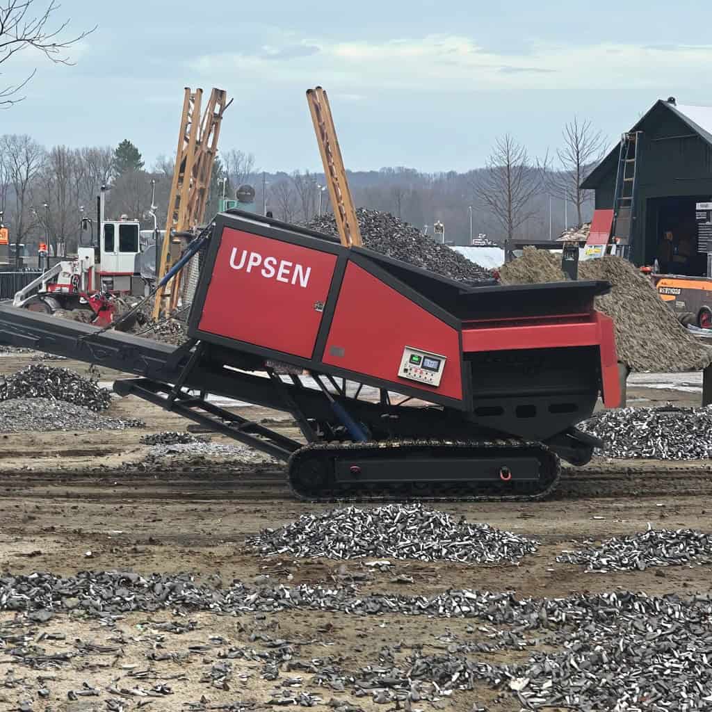 UPSEN USA-250MS ums250 mobile shredder reducing waste material.