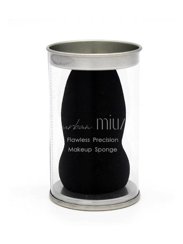 Spumă pentru machiaj UrbanMiuz, precizie și calitate pentru aplicarea fondului de ten.