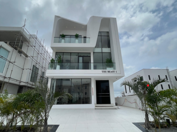 Luxury five bedroom detached duplex (ikate5bdd02)