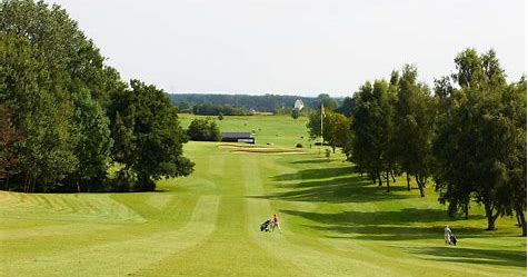 Luxury nightlife moment