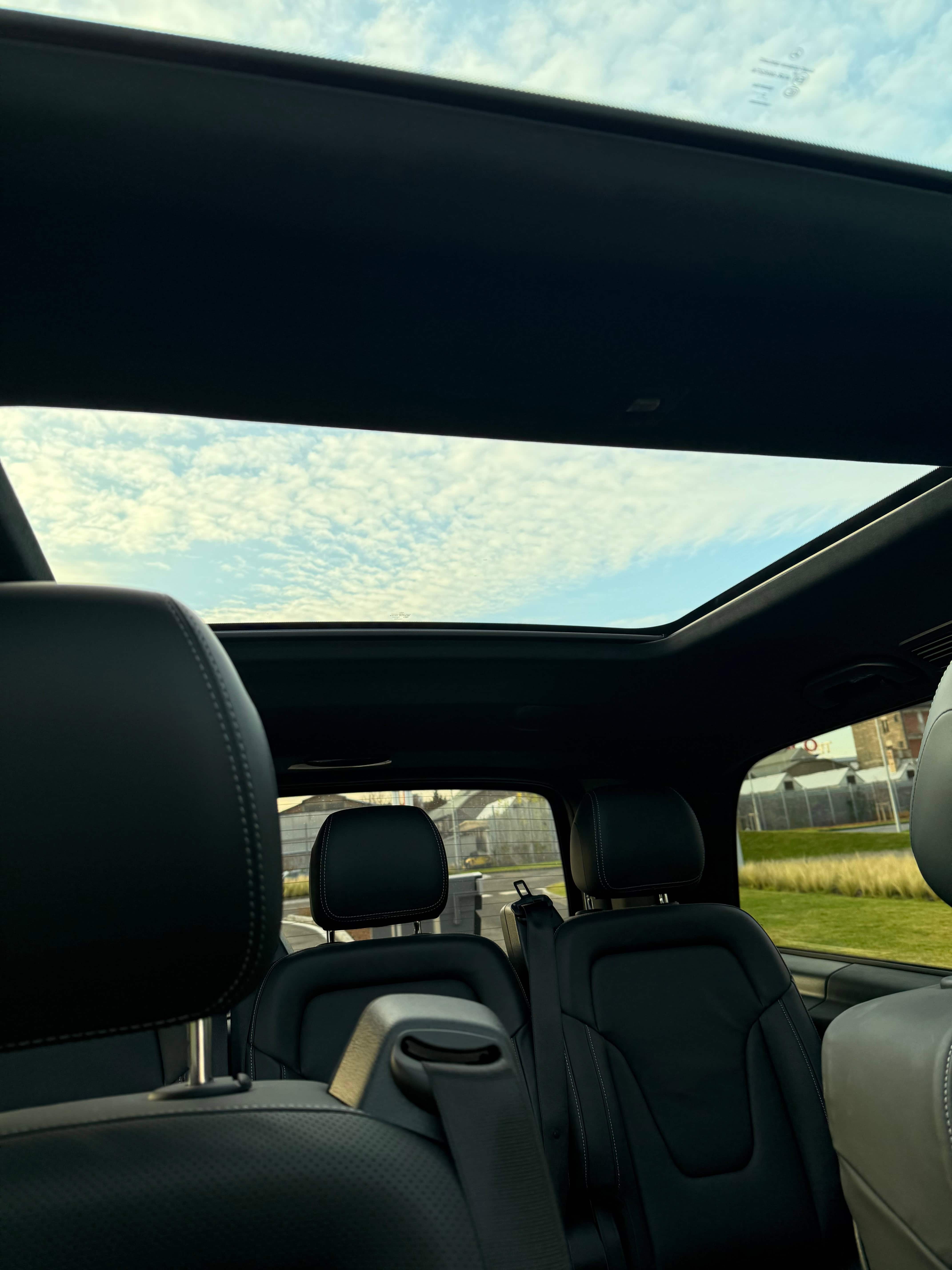 VIP service Budapest luxury van