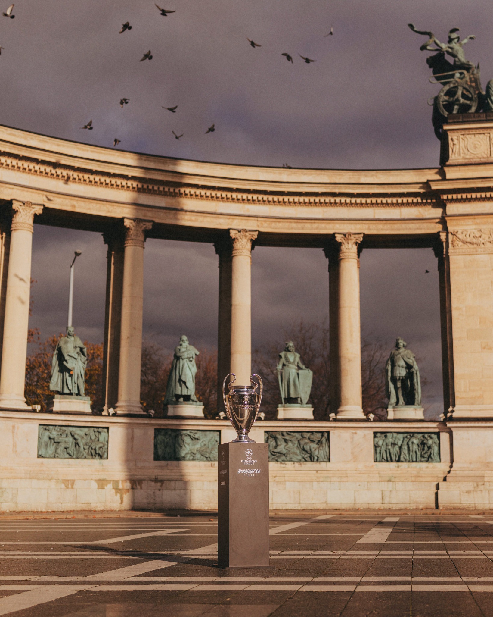 Champions League Round of 16, March 18: Barcelona’s 7-Goal Statement, Liverpool’s Hungarian-Led Comeback — and the Quarterfinal Bracket Is Set