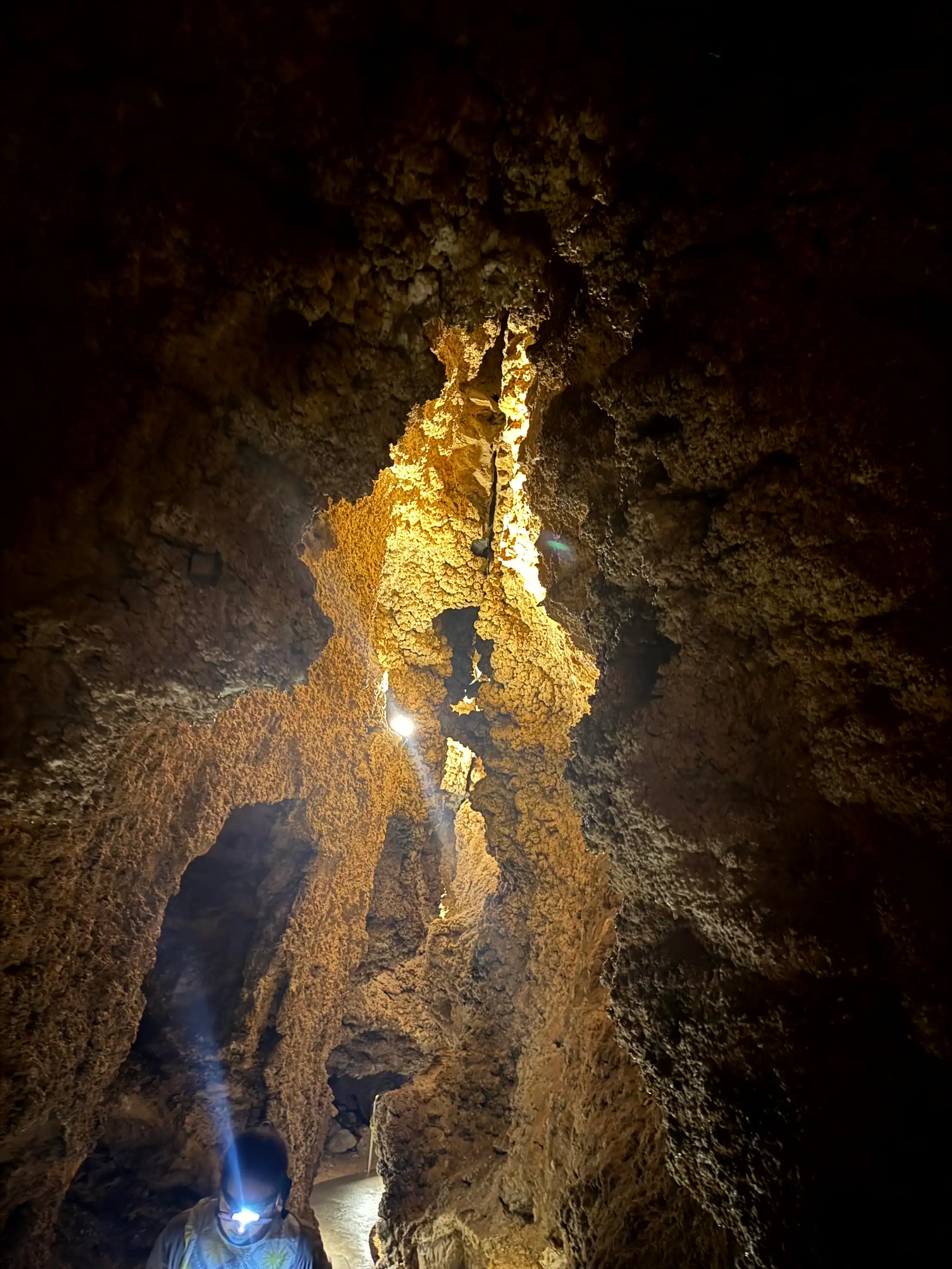 Cave atmosphere — VanBudapest original