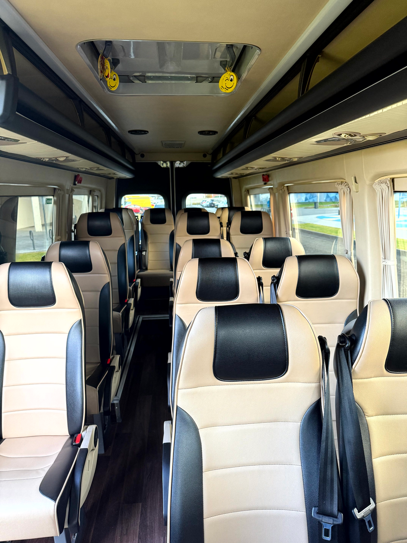 VanBudapest Sprinter exterior