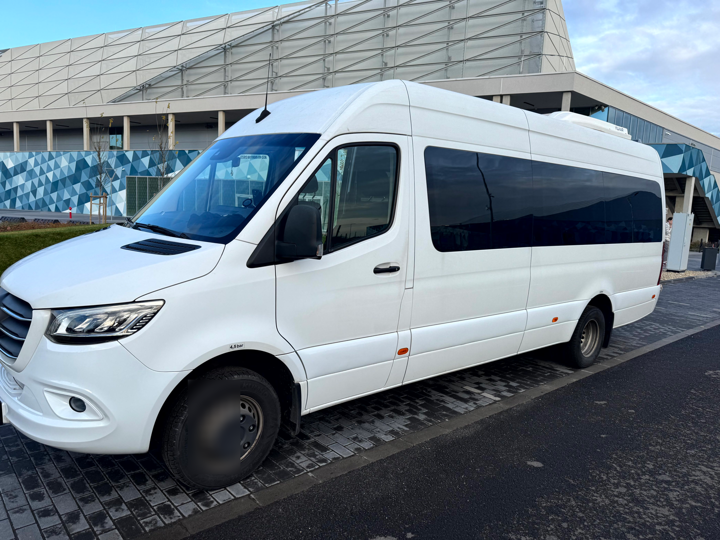 VanBudapest Sprinter service