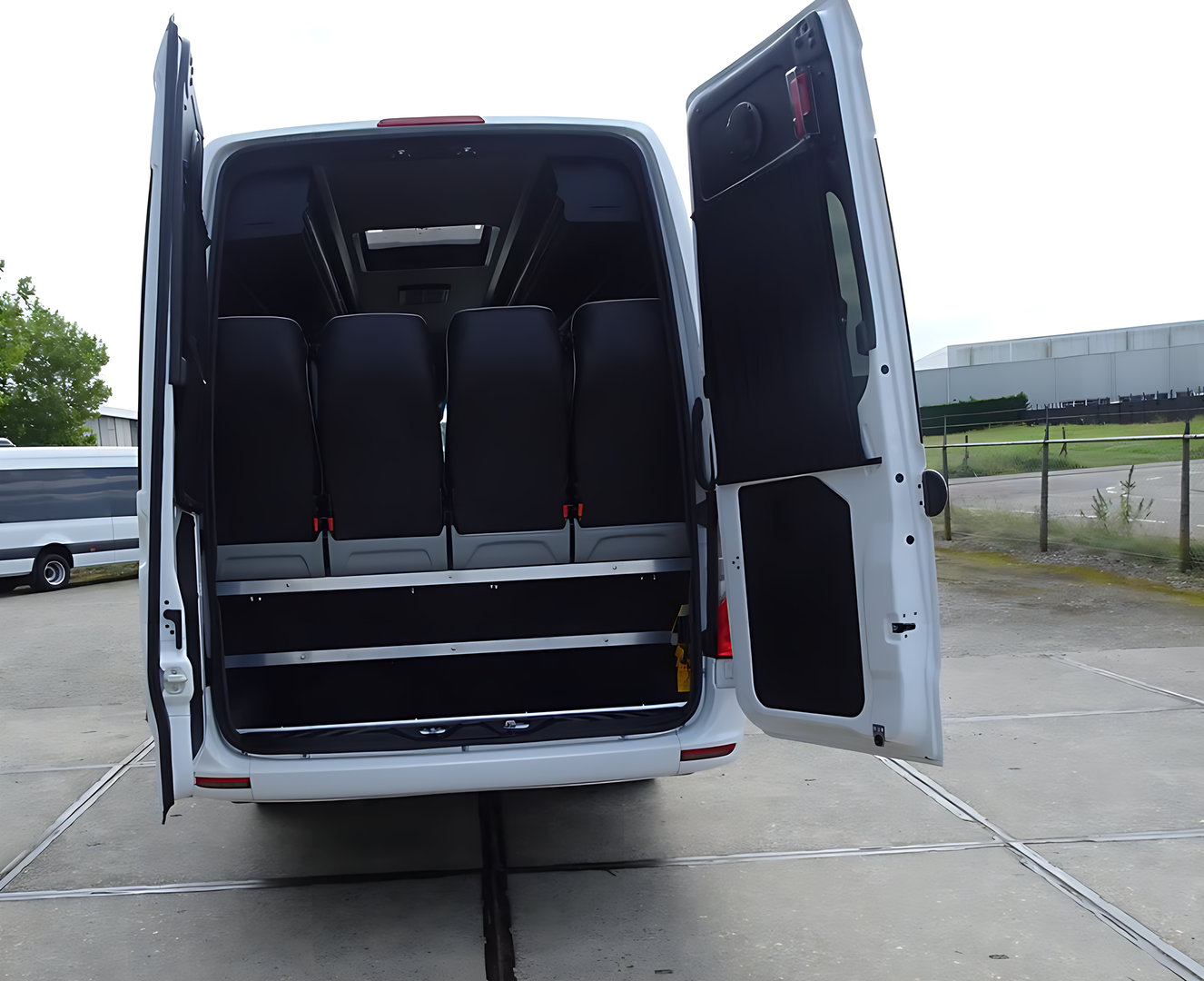 VanBudapest Sprinter on the road