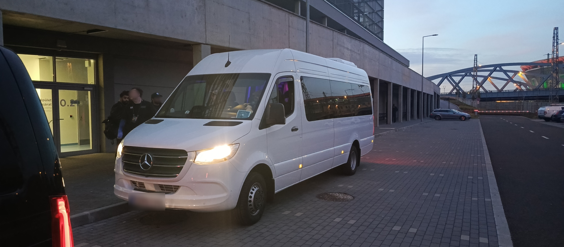 VanBudapest Sprinter exterior