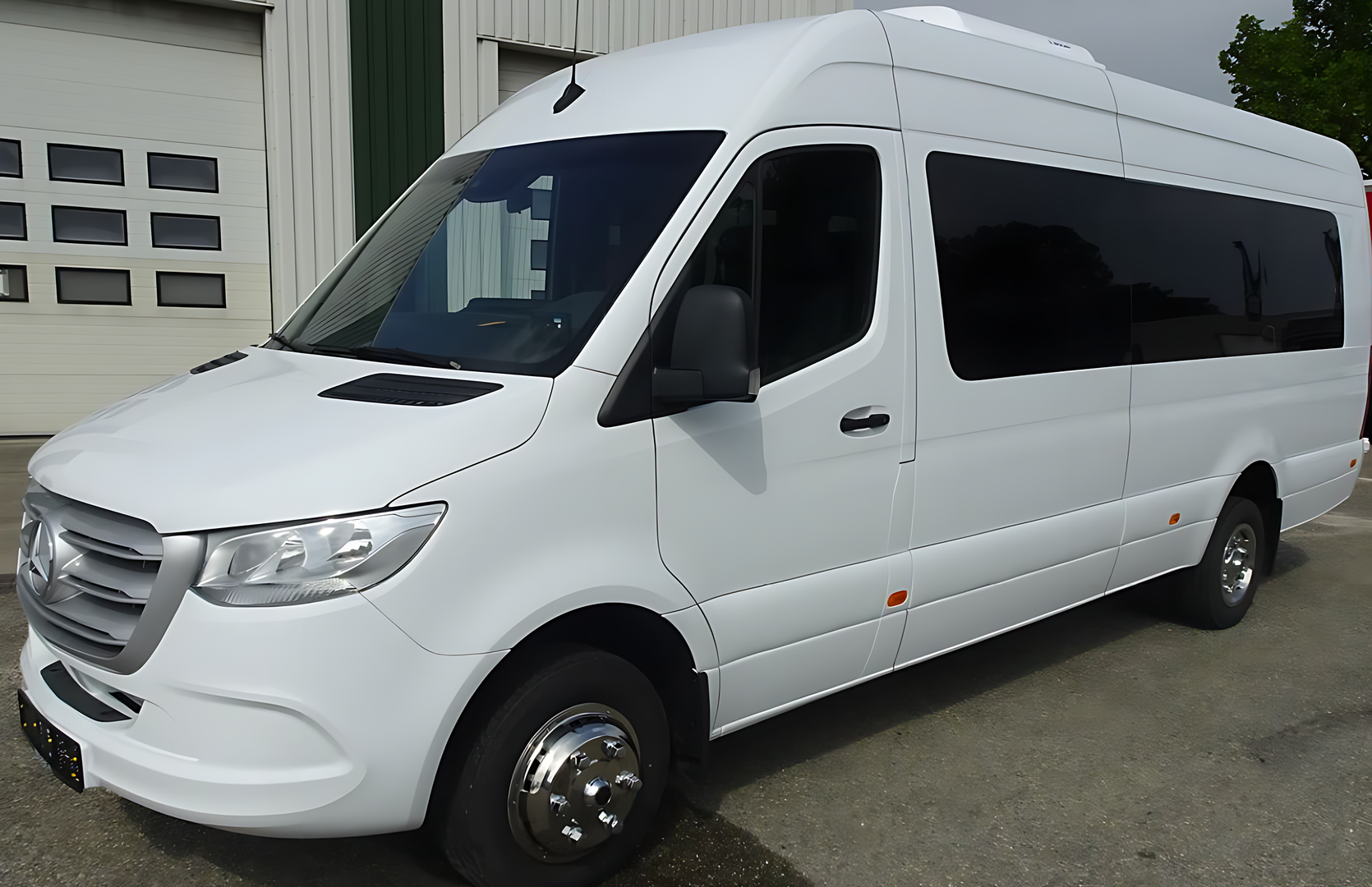 VanBudapest Sprinter exterior