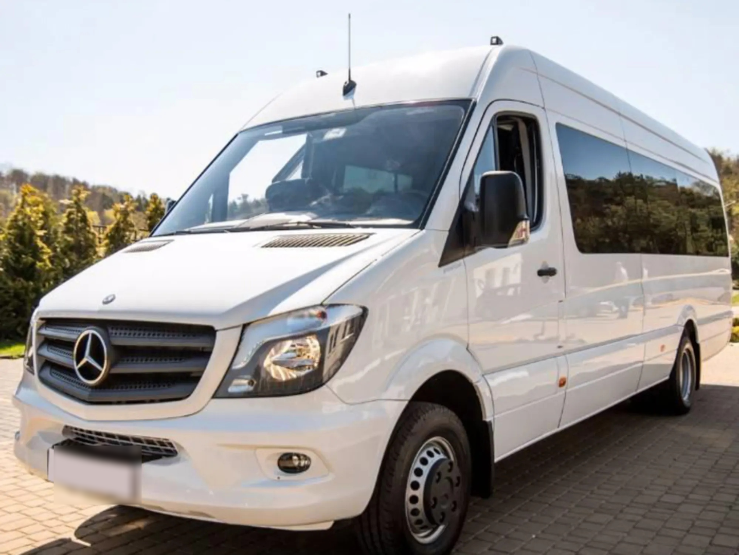 VanBudapest Sprinter on the road