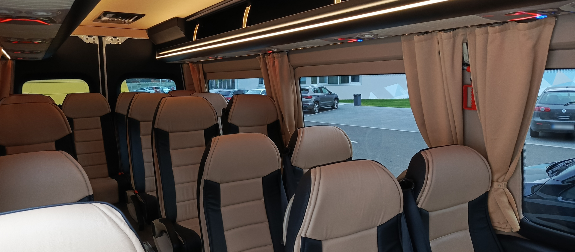 VanBudapest Sprinter service
