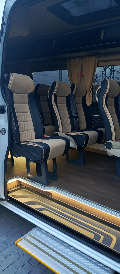 VanBudapest Sprinter exterior